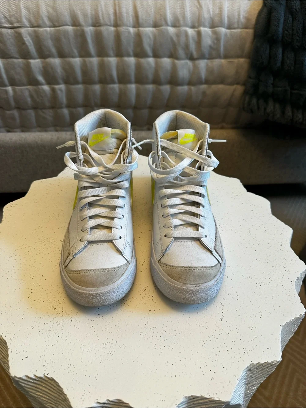 Nike Women's Blazer Mid 77🍋